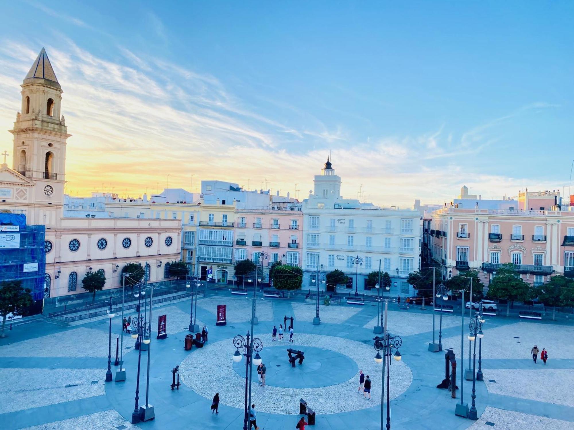Inncadizpalacio Apolo Екстериор снимка